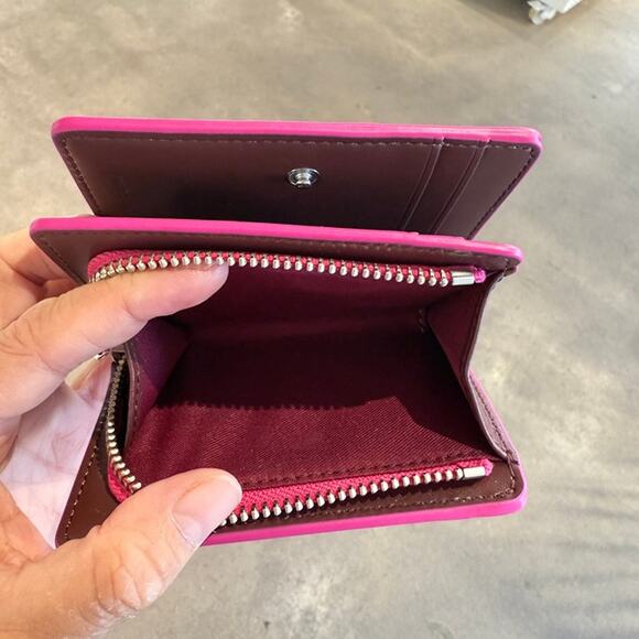Best Price‼️Marc Jacobs 4S5SMP005S01 Mini Compact Wallet HOT PINK - Picture 6 of 7